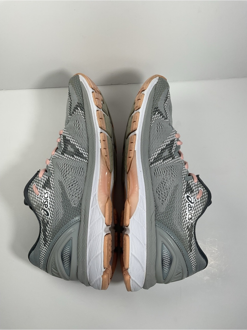 ASICS Gel Nimbus 20 Women’s Size 9 Gray Pink Running Athletic Shoes T850N - Picture 8 of 10